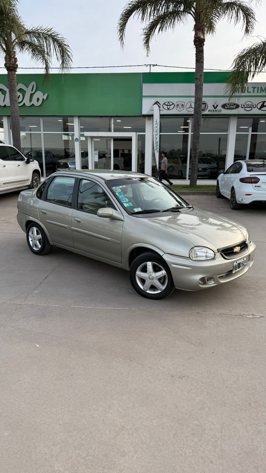 CHEVROLET - CORSA  - GLC 1.4 GNC - 2010